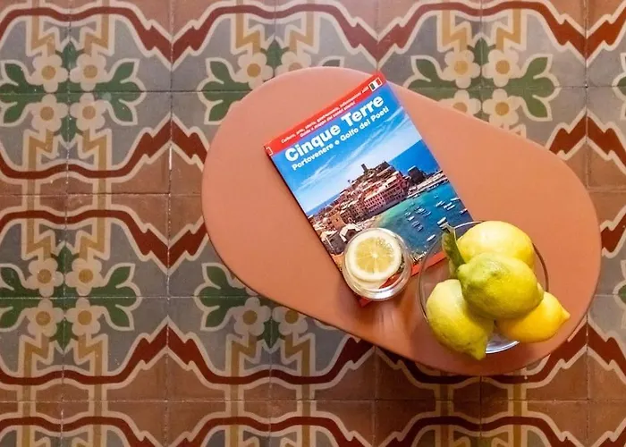 Mosaico Delle Cinqueterre - Mytouristhome